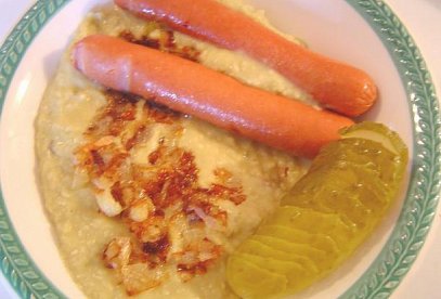 Traditional Czech Pea Purée