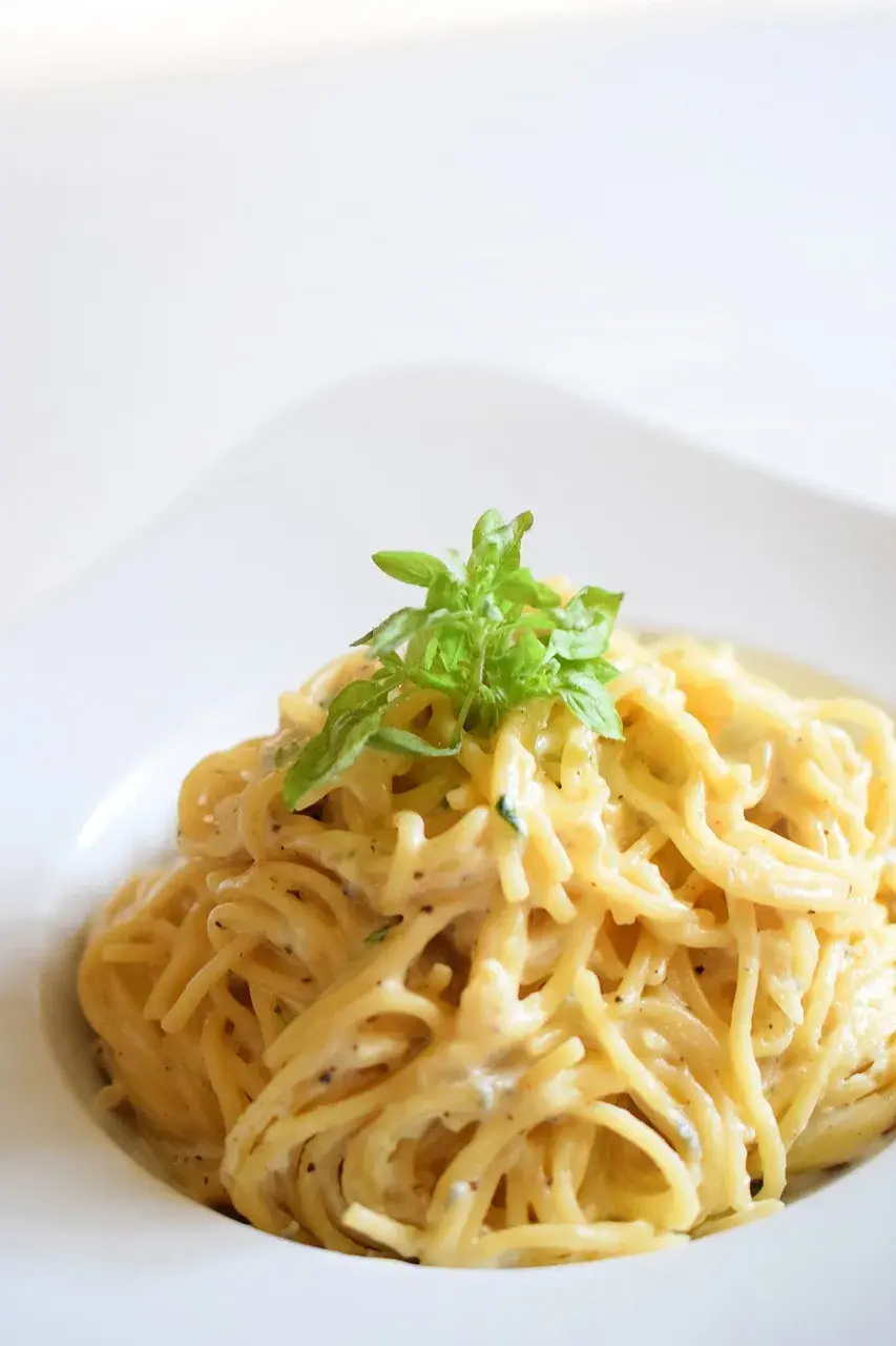 Spaghetti with Butter and Cheese