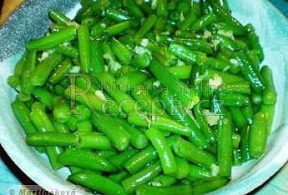 Green Beans with Thyme and Garlic
