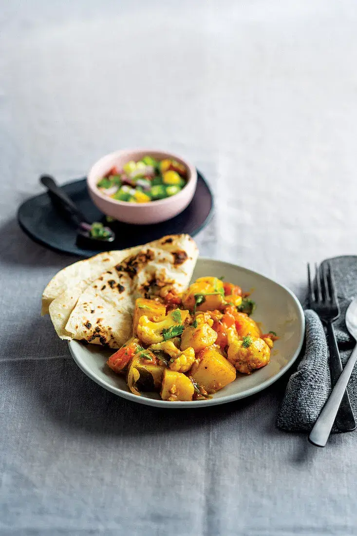 Cauliflower Curry with Coconut Milk and Coriander