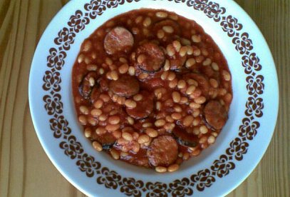 Baked Beans with Ostravská Sausage