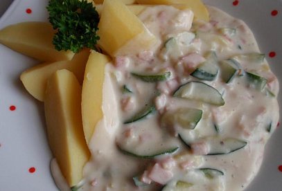 Courgette in Cheese Sauce with Ham