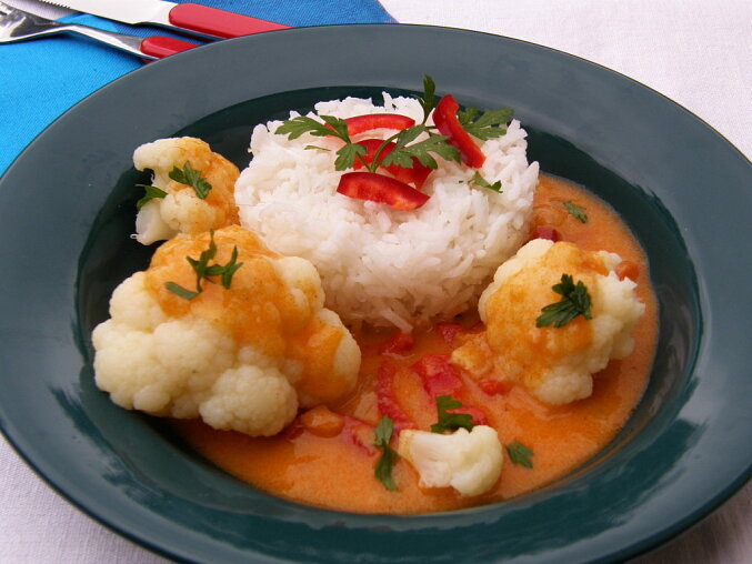 Cauliflower in Paprika Sauce