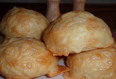 Yeasted Gouda Buns by Láďa Hruška