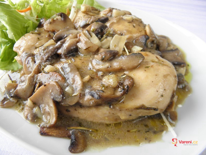 Flambéed Chicken Medallions with Mushrooms