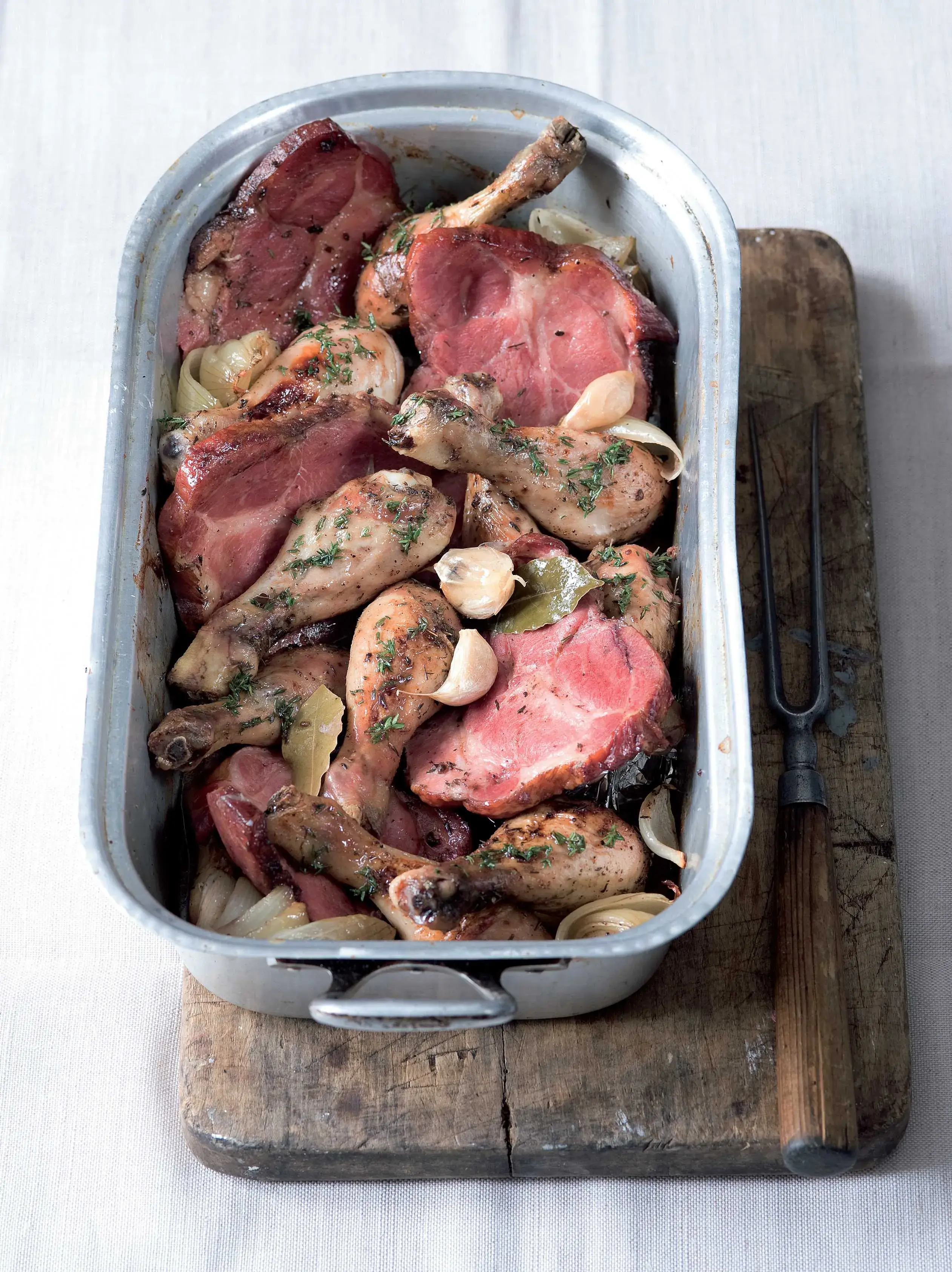 Chicken Legs 'Na Divoko' with Smoked Pork Loin