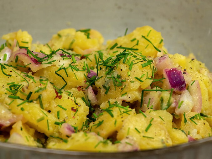 Viennese Potato Salad with Red Onion