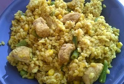 Curry Bulgur with Chicken and Vegetables