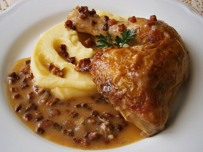Chicken with Bacon and Onions