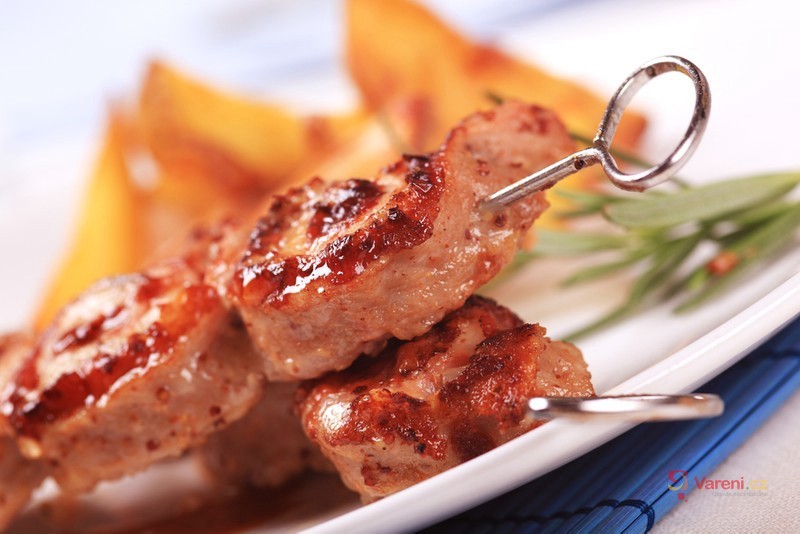Grilled Turkey and Bacon Rolls