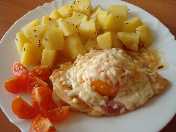 Chicken Escalope with Ham, Peach and Cheese