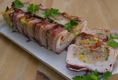 Kuřecí roláda z řízků se slaninou a sýrem