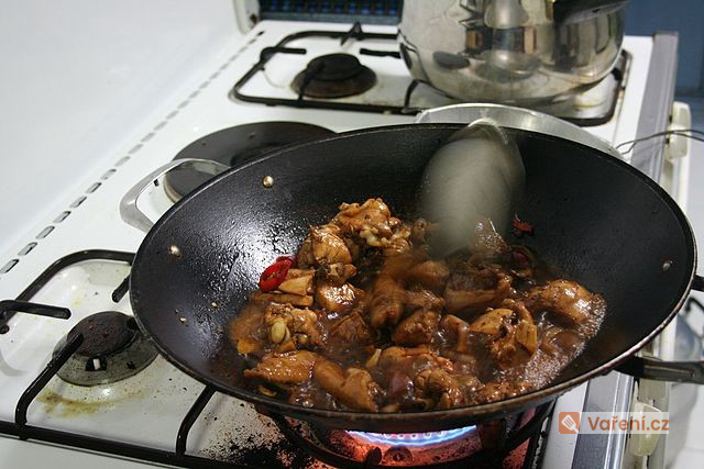 Orientální kuře na sójové omáčce