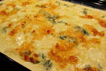 Spinach Gnocchi with Chicken, Niva Blue Cheese and Cream