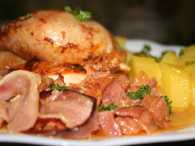 Chicken with Curd Cheese and Bacon (Loštice Style)