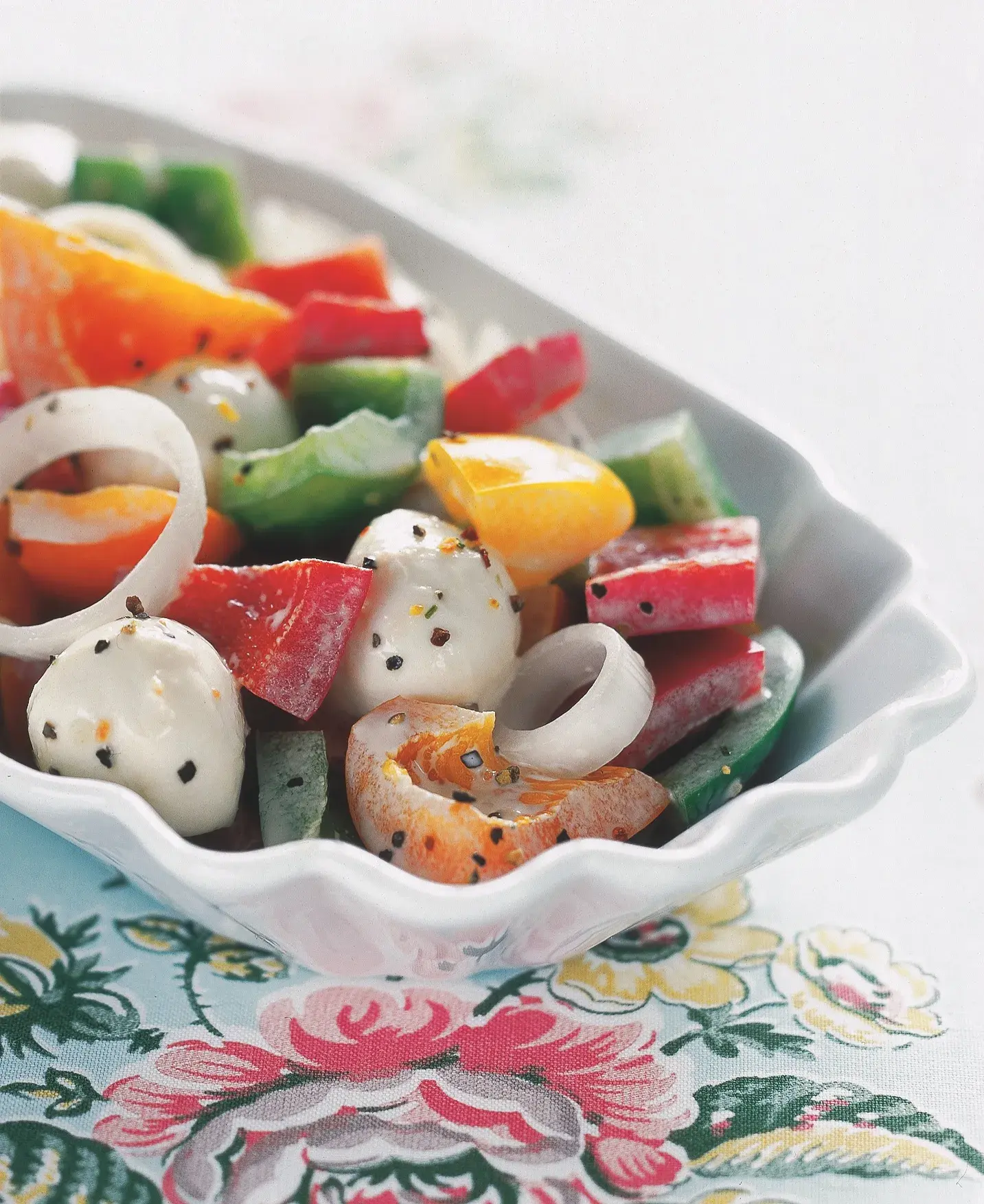 Hearty Bell Pepper and Mozzarella Salad