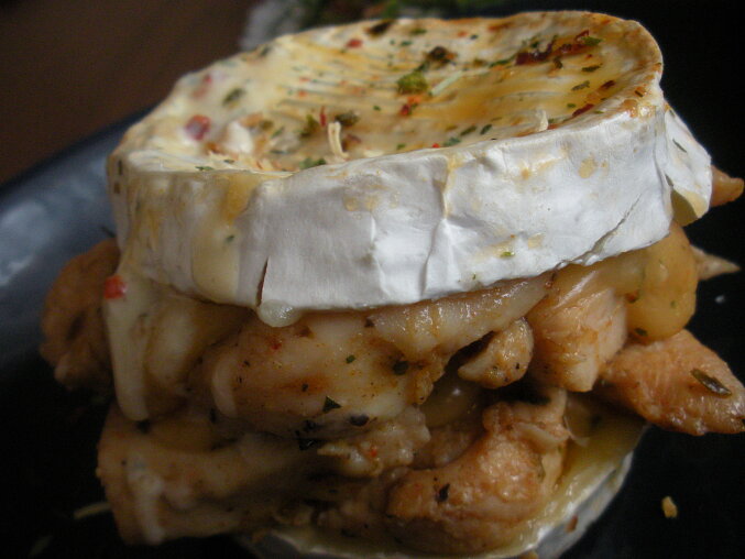 Chicken Medallions under a Hermelín Cap