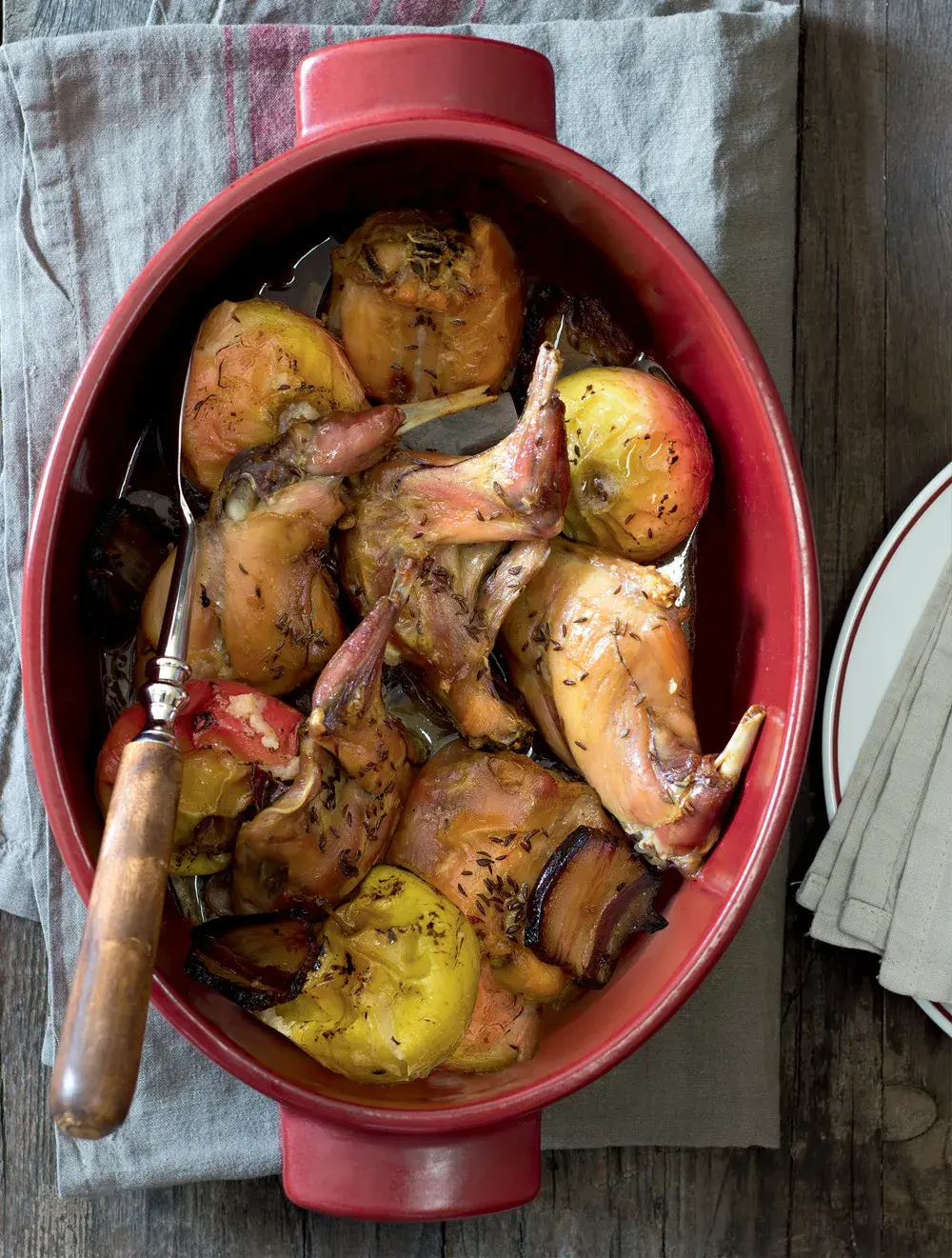 Králík na jablkách (Roast Rabbit with Apples)