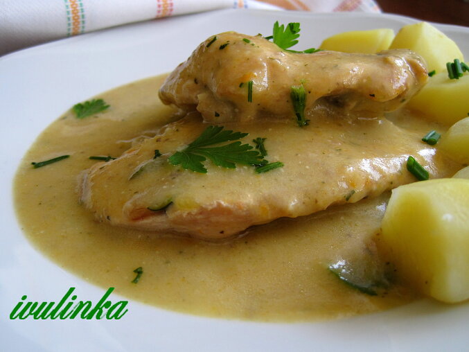 Chicken Slices in Vegetable Cream Sauce