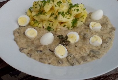 Quick Mushroom Sauce with Sour Cream