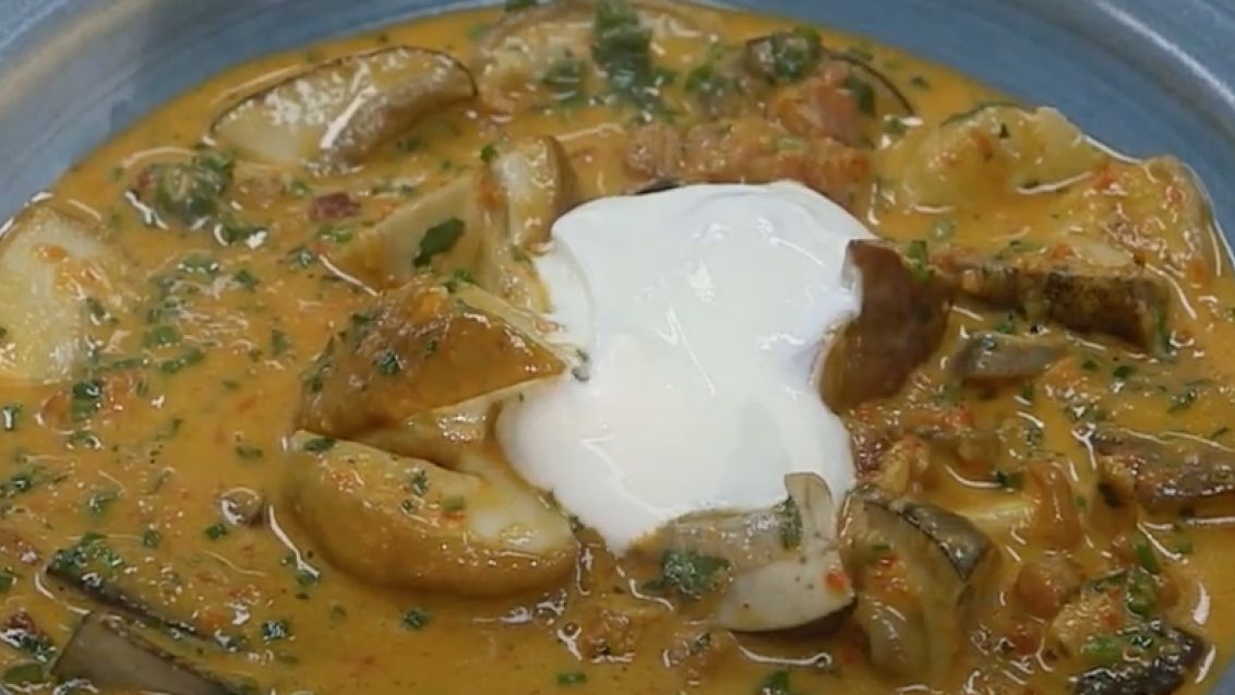 Mushroom Goulash with Bacon and Paprika