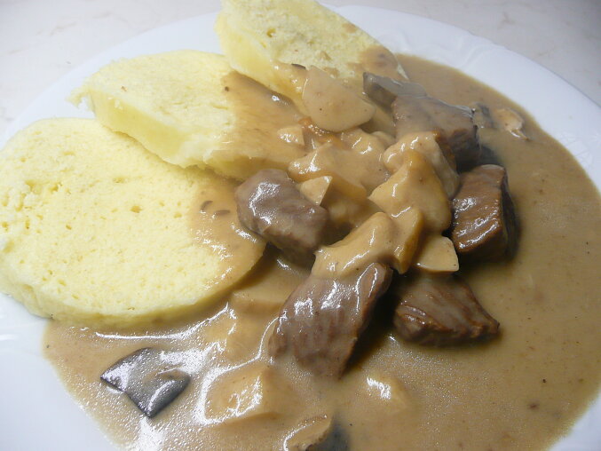 Beef in Cream Sauce with Mushrooms