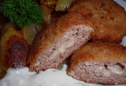 Creamy Dutch-Style Meat Patties