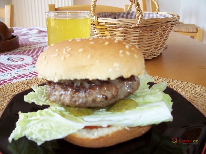 Hamburger with Caramelised Onions