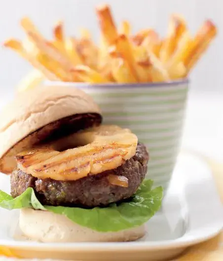 Domácí burger Hawai