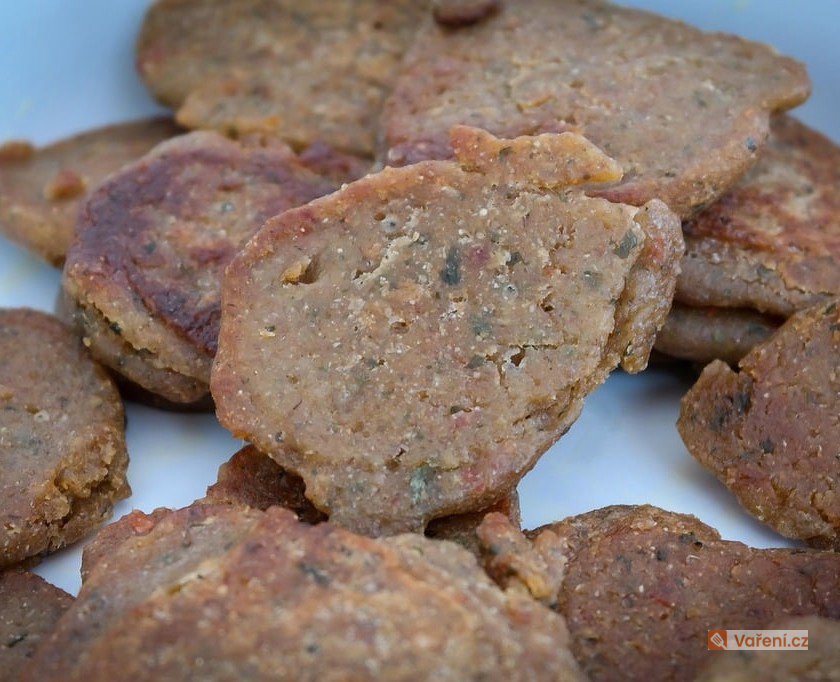 Tatarské karbanátky (Tartare-style Beef Meatballs)