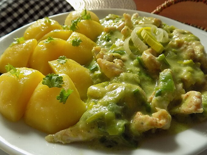 Chicken Strips in Leek Sauce