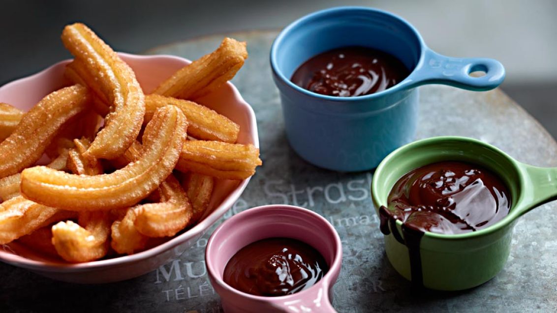 Churros (Spanish Doughnuts) with Chocolate Sauce