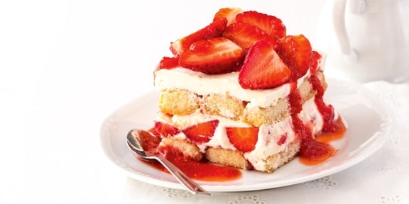 Strawberry Tiramisu with Mascarpone and Cointreau