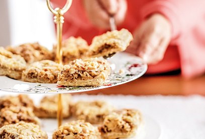 Countess's Apple Squares with Meringue