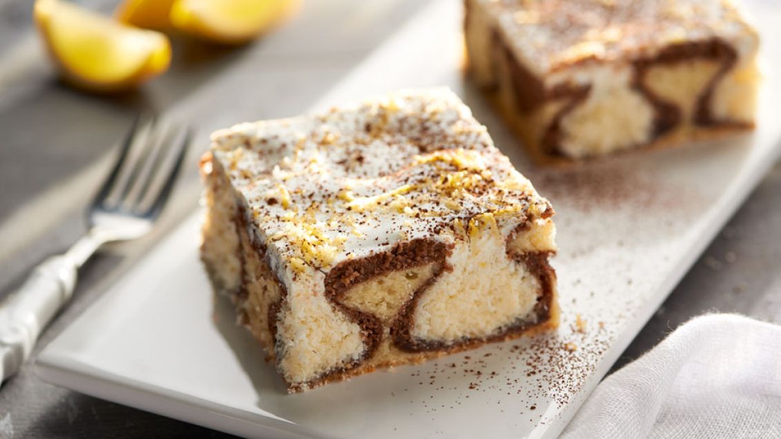 Coconut Ball Cake with Quark