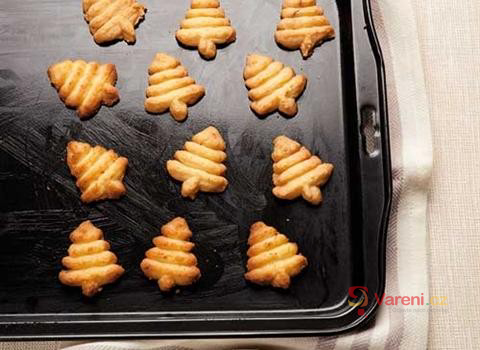 Coconut Christmas Tree Biscuits