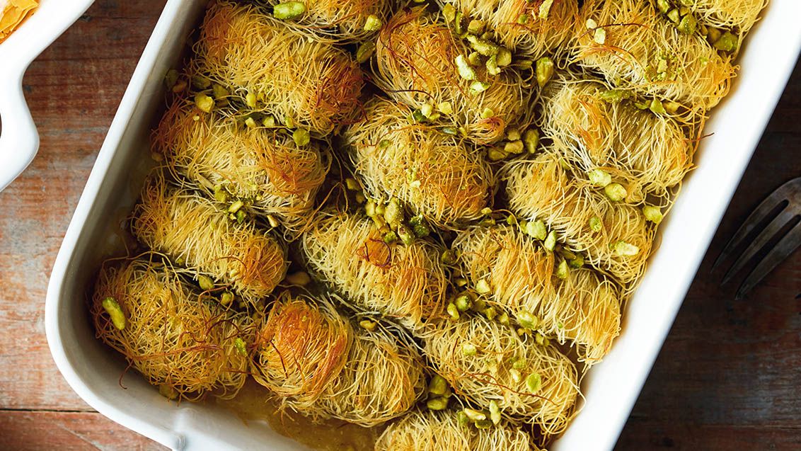 Kadayif (Shredded Pastry Rolls with Pistachios)