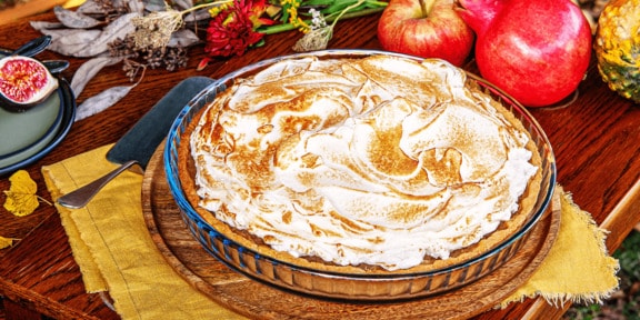 Jablečný meringue koláč