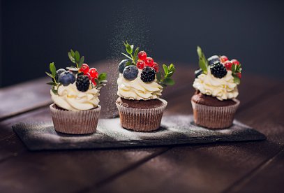 Čokoládové muffiny s krémem z mascarpone