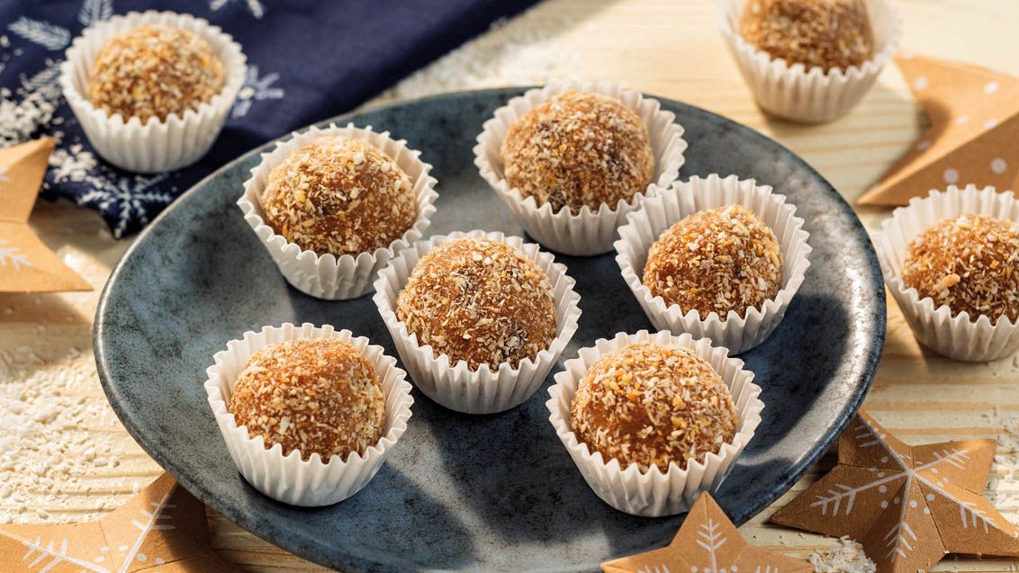 No-Bake Sour Cherry Balls