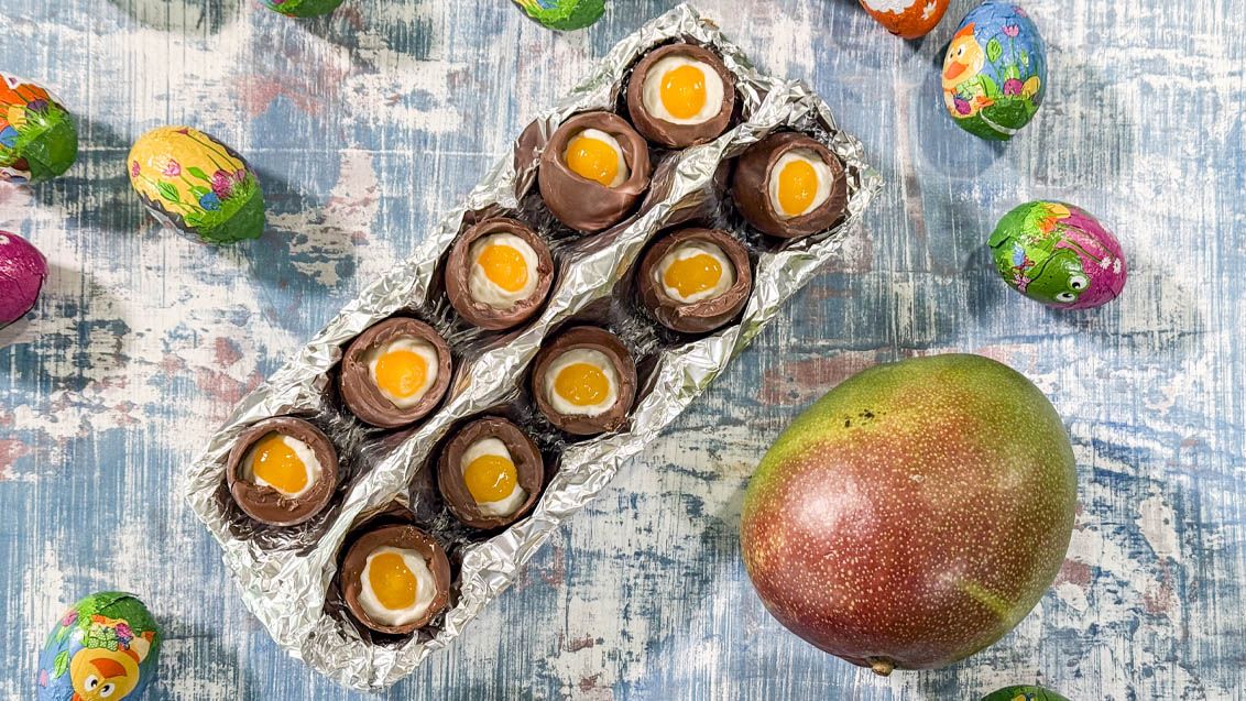 Filled Chocolate Eggs with Mascarpone Cream