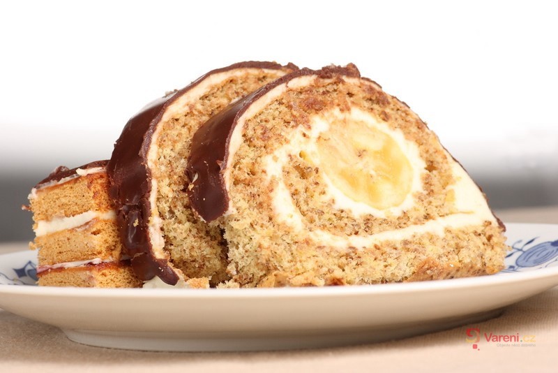 Hazelnut Roll with Banana