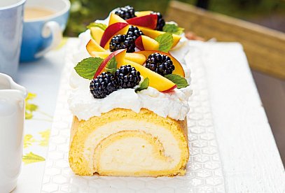 Jemná piškotová roláda s krémem z mascarpone