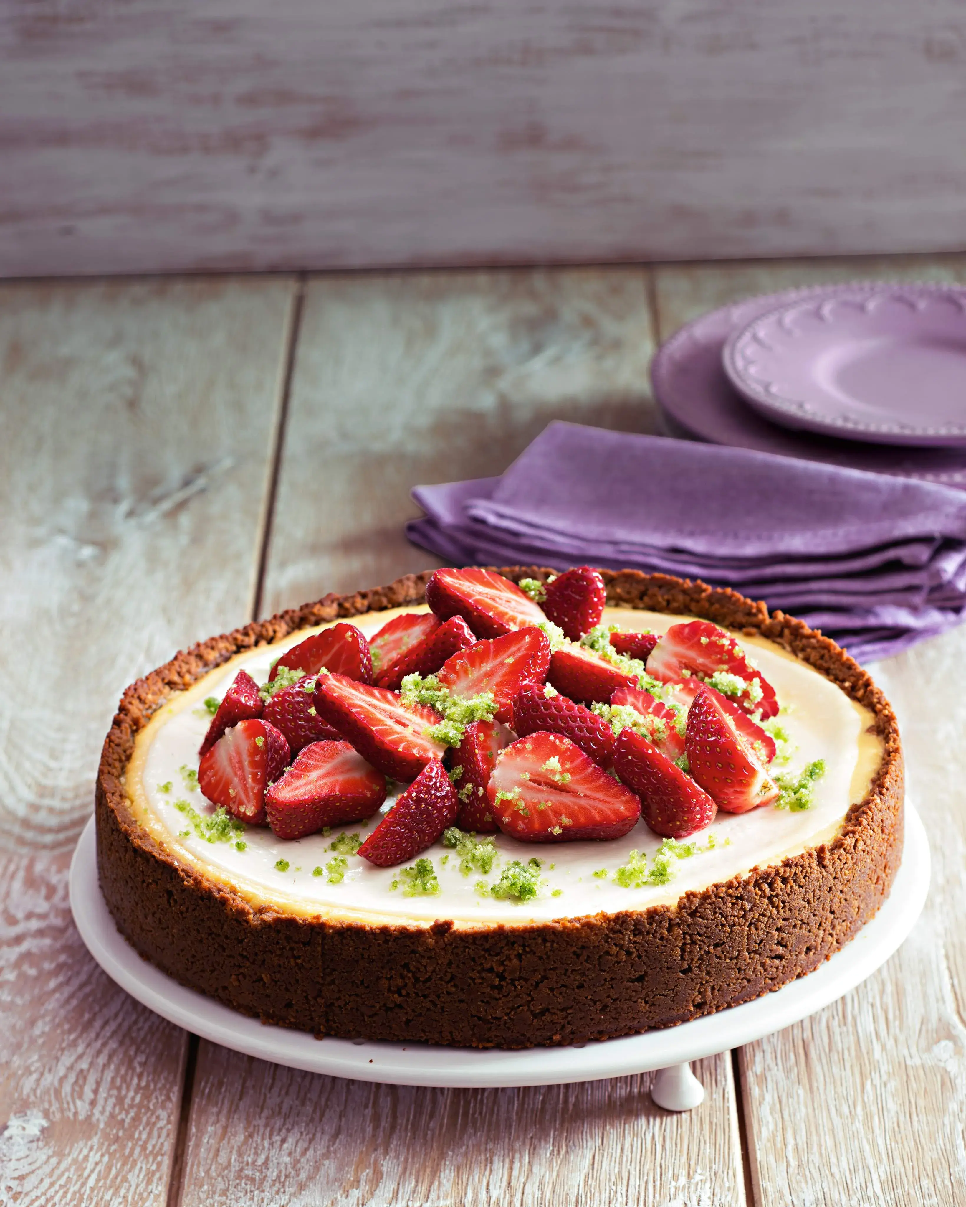 Jahodový cheesecake s bazalkovým cukrem