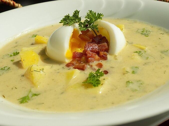Creamy Courgette Soup with Bacon and Egg