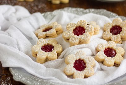 Beginner-Friendly Czech Linzer Shortcrust Pastry