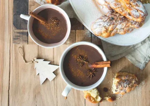 Fragrant Christmas Cocoa