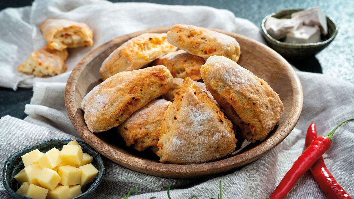 Cheddar and Chilli Bread Rolls