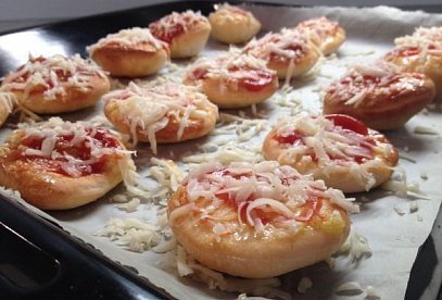 Light Langoše (Czech Fried Flatbread) by Láďa Hruška