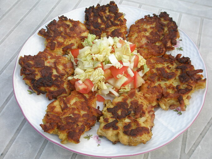 Rohlíkové placáky (Czech Bread Roll Patties)